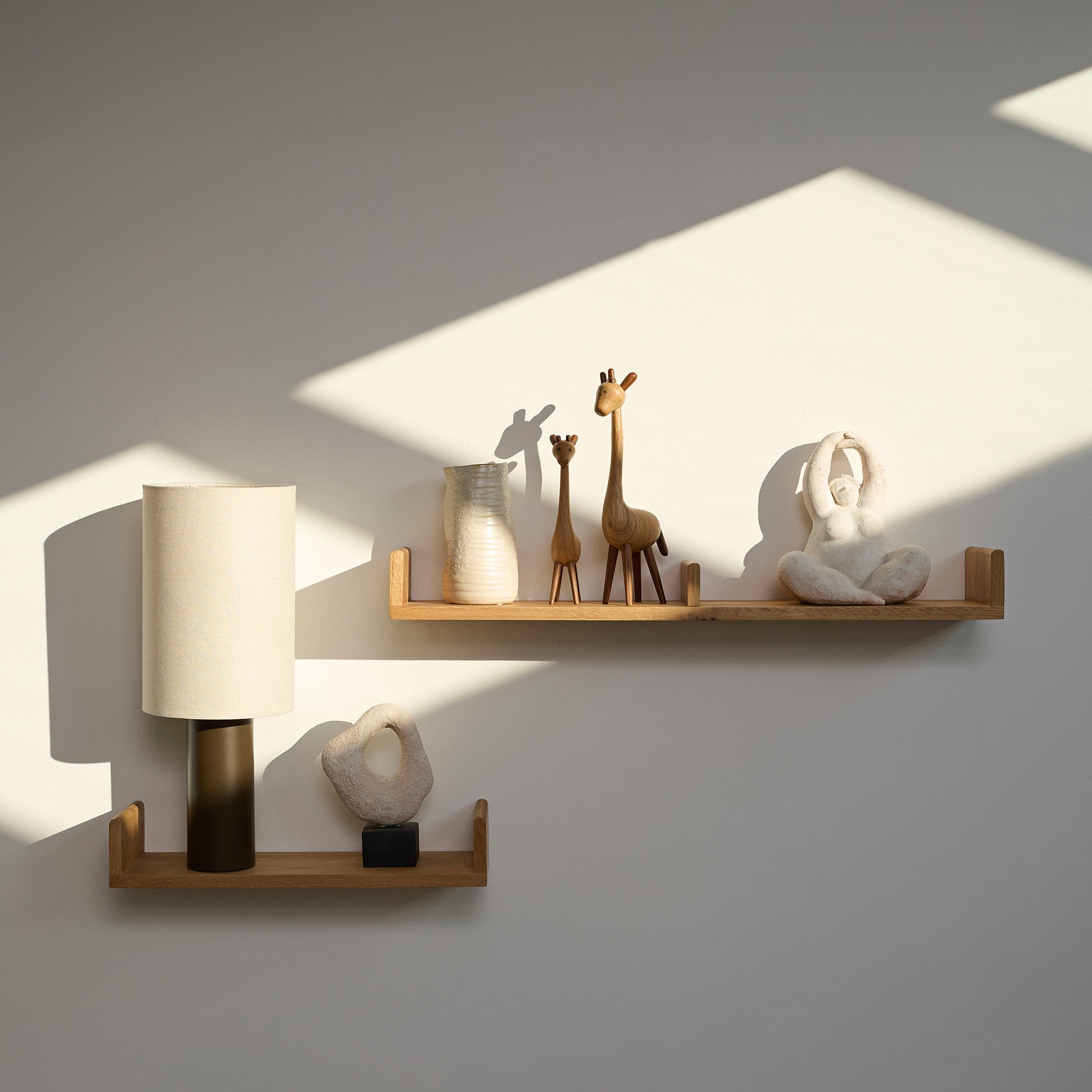 Keeper II U hylde olieret FSC-certificeret egetræ L80 cm